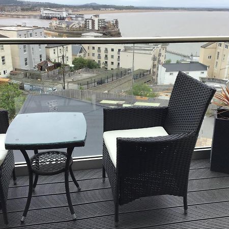 Modern Apartment With Stunning Sea View Weston-super-Mare Dış mekan fotoğraf
